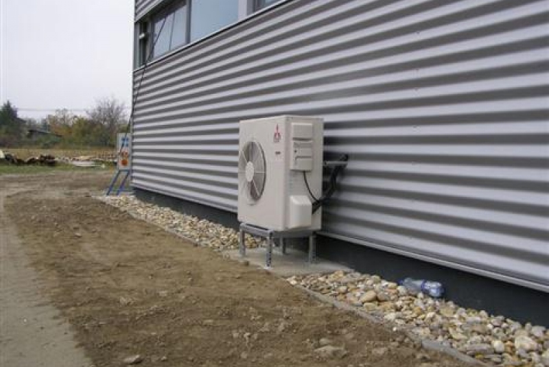 Montáž VRV Systému - Mitsubishi Etis